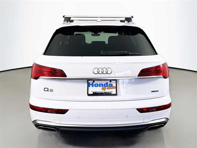 Vehicle image 6 of 24