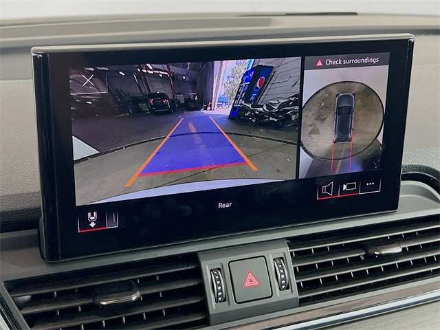 Vehicle image 14 of 24