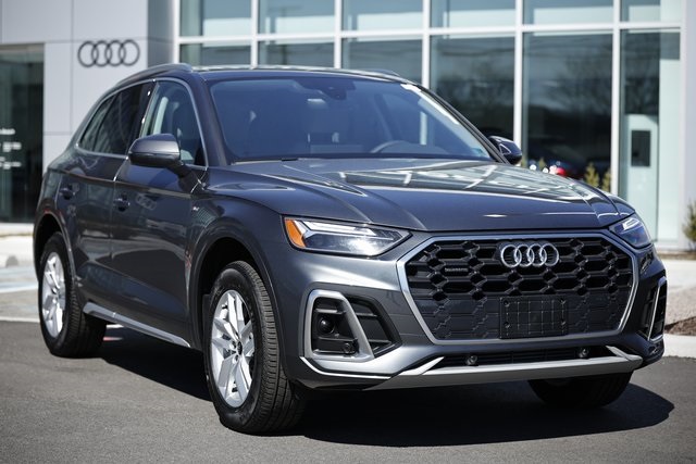 Vehicle image 1 of 40