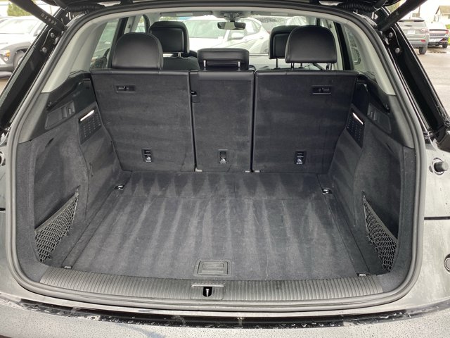 Vehicle image 9 of 25