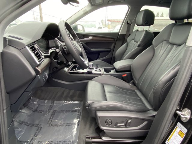 Vehicle image 12 of 25