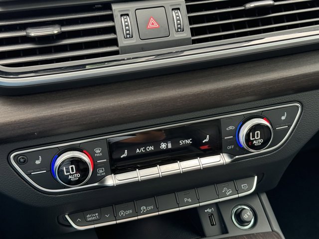 Vehicle image 95 of 98