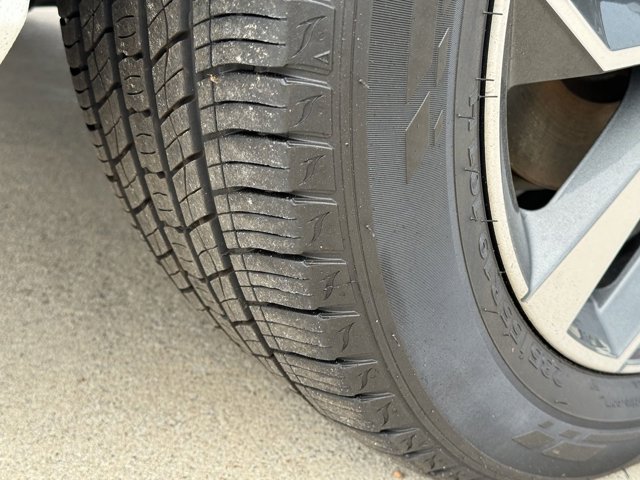 Vehicle image 63 of 98