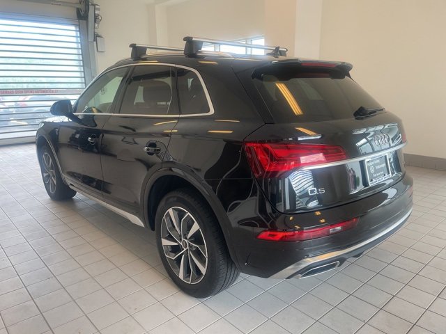 Vehicle image 5 of 24