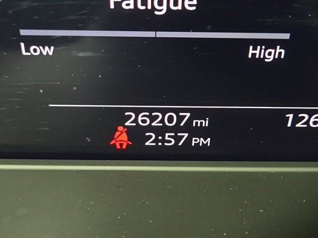 Vehicle image 18 of 37