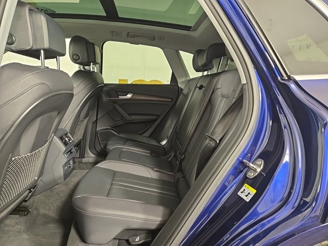 Vehicle image 12 of 37