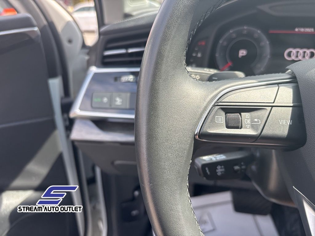 Vehicle image 29 of 38