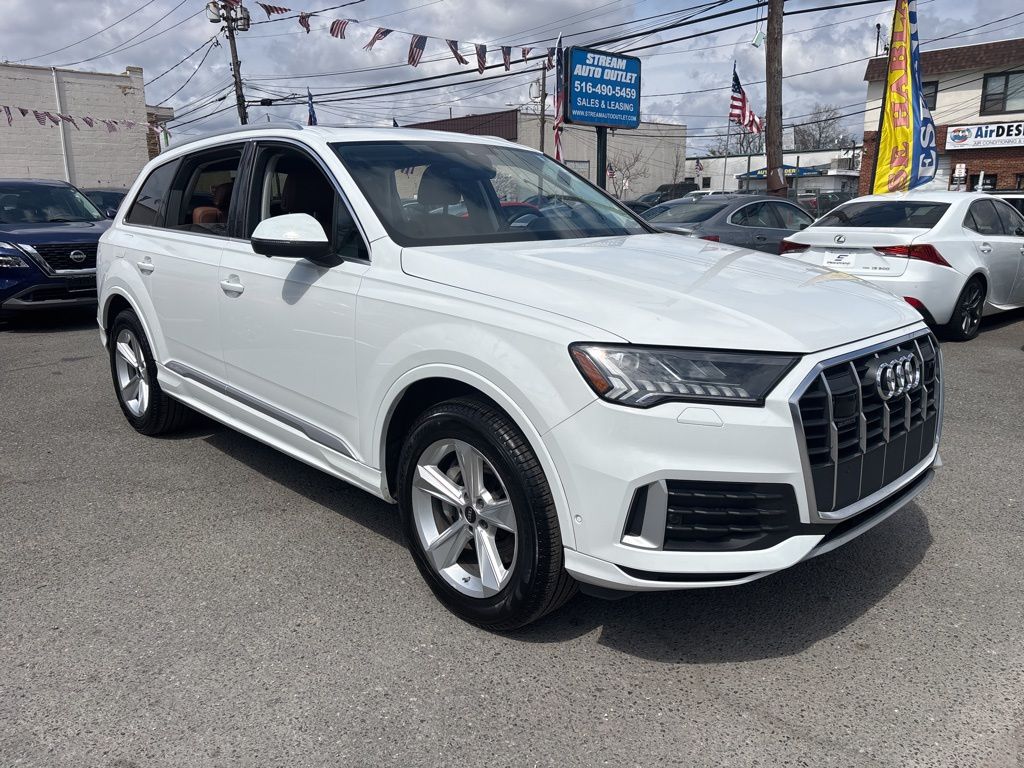 Vehicle image 5 of 38