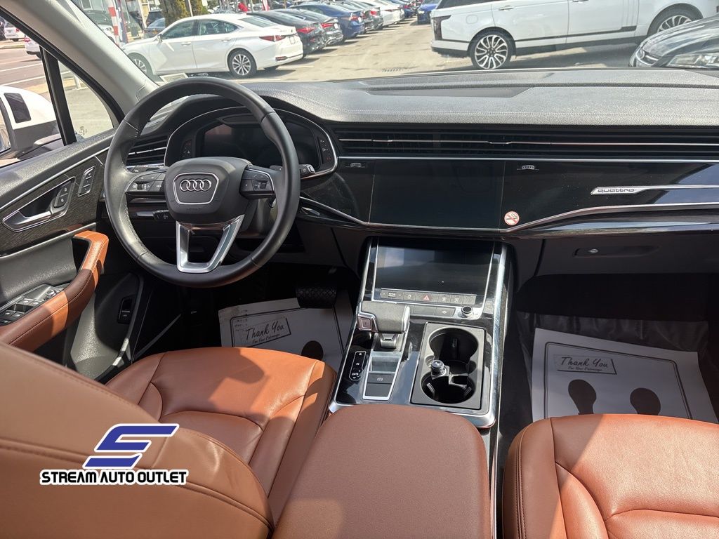 Vehicle image 20 of 38
