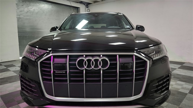 Vehicle image 2 of 26