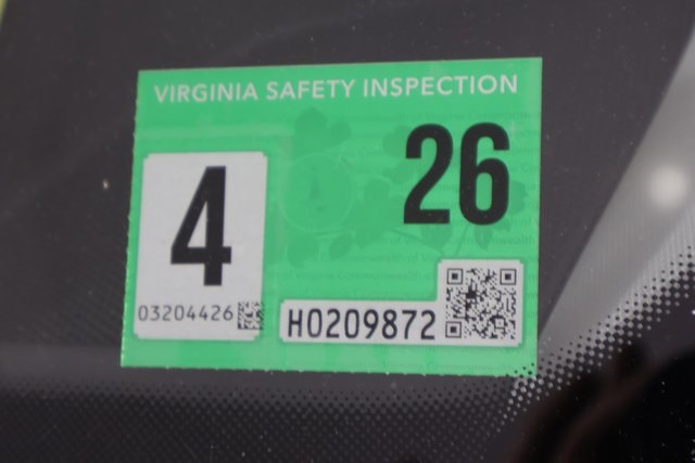 Vehicle image 32 of 33