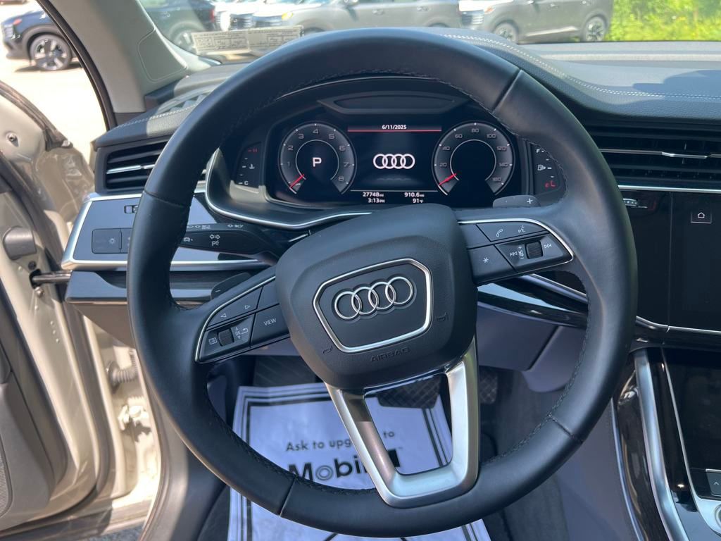 Vehicle image 14 of 38