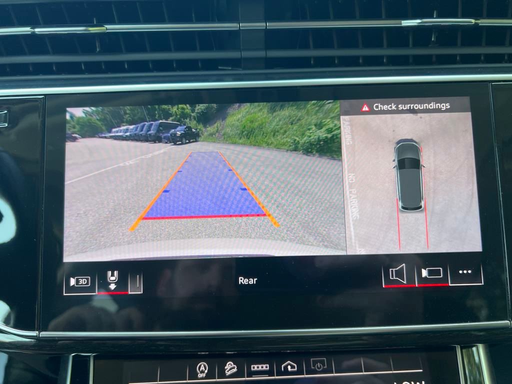 Vehicle image 20 of 38