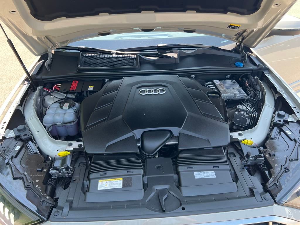 Vehicle image 22 of 38