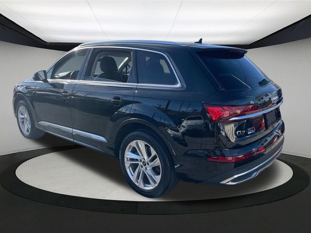 Vehicle image 6 of 37