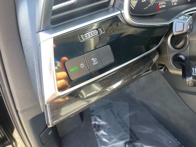 Vehicle image 25 of 37