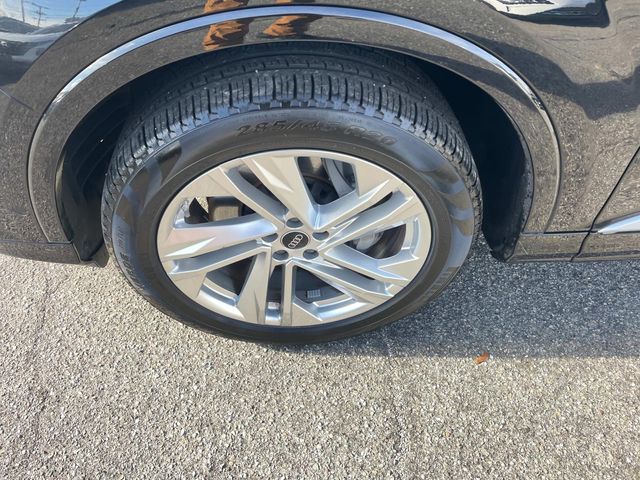 Vehicle image 16 of 37