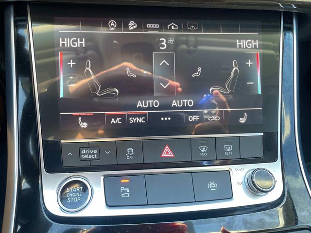 Vehicle image 29 of 37