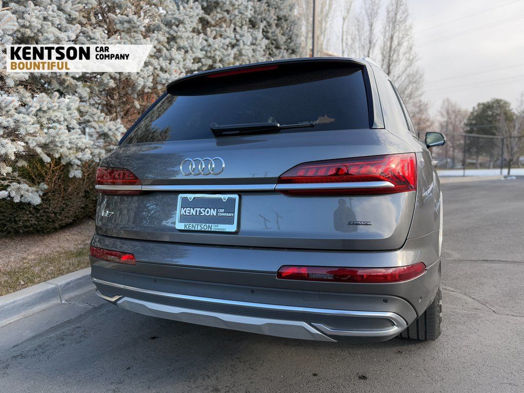 Vehicle image 14 of 47