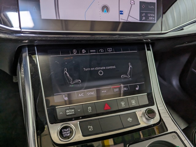 Vehicle image 21 of 30