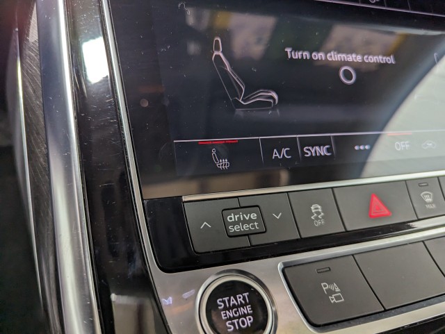 Vehicle image 22 of 30