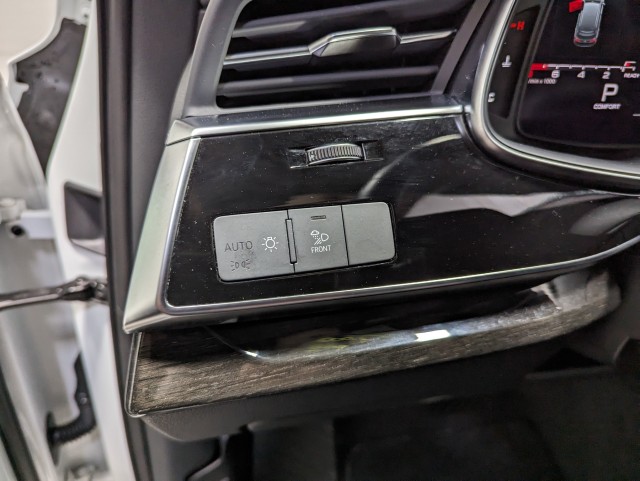 Vehicle image 16 of 30