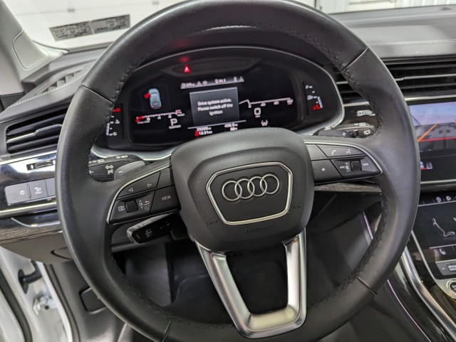 Vehicle image 18 of 30