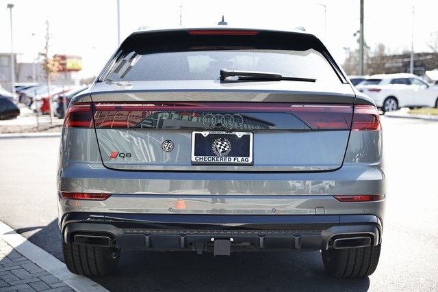 Vehicle image 4 of 42