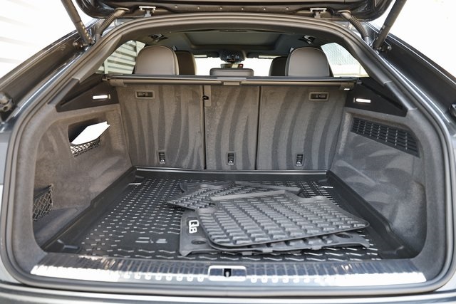 Vehicle image 31 of 42