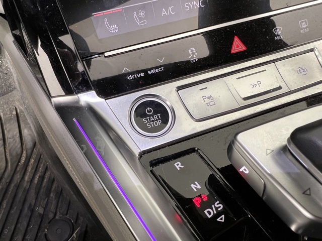 Vehicle image 36 of 39