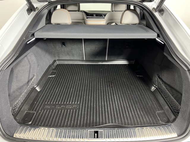 Vehicle image 15 of 39