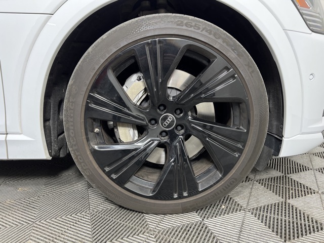 Vehicle image 6 of 39
