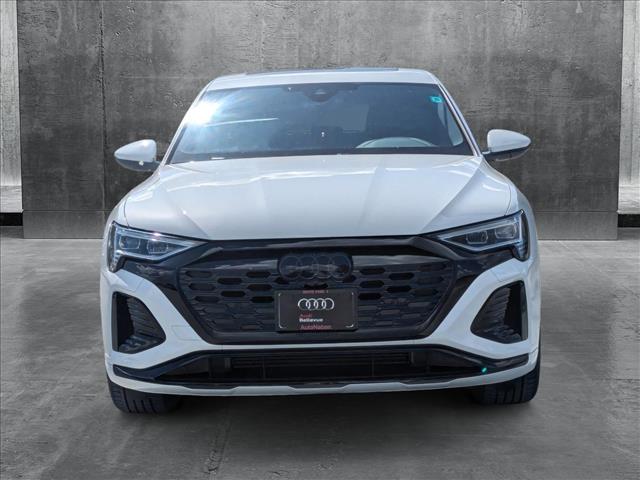 Vehicle image 4 of 19