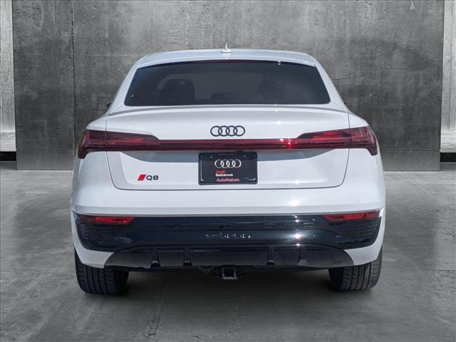 Vehicle image 5 of 19