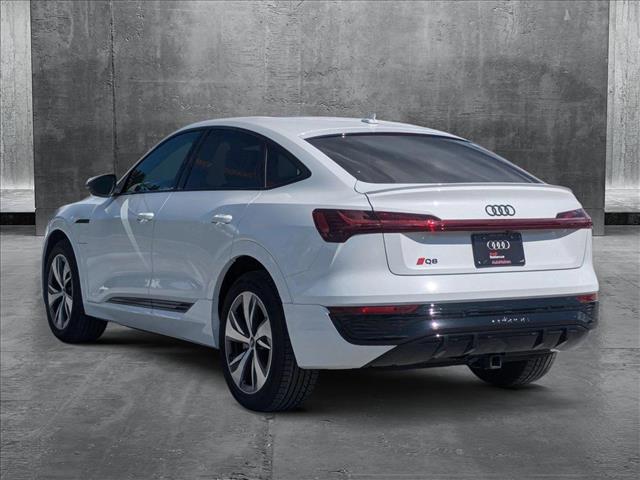 Vehicle image 7 of 19