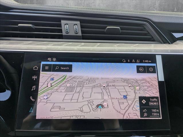Vehicle image 13 of 19