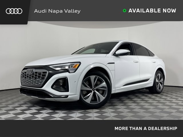 Vehicle image 2 of 40