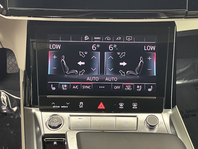 Vehicle image 32 of 40