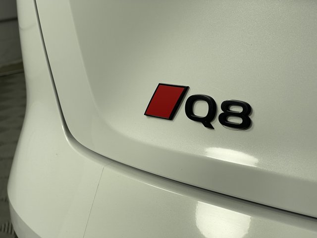 Vehicle image 17 of 40