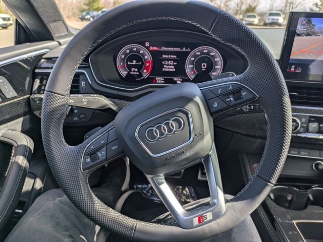 Vehicle image 17 of 30
