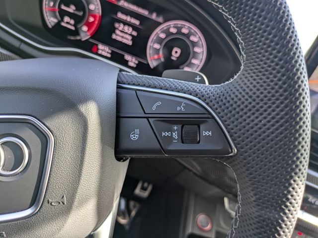 Vehicle image 18 of 30