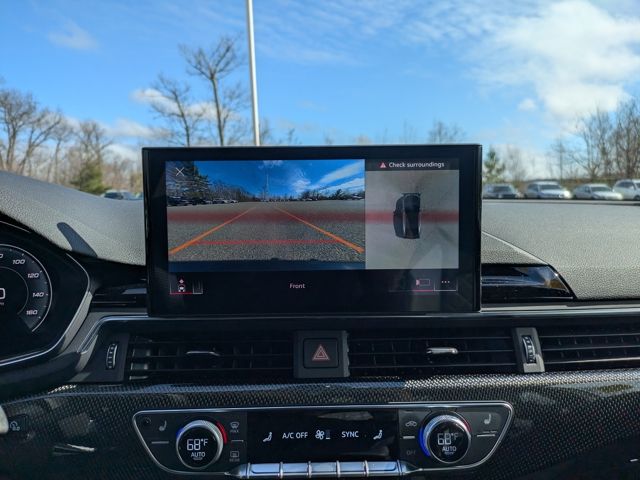 Vehicle image 22 of 30