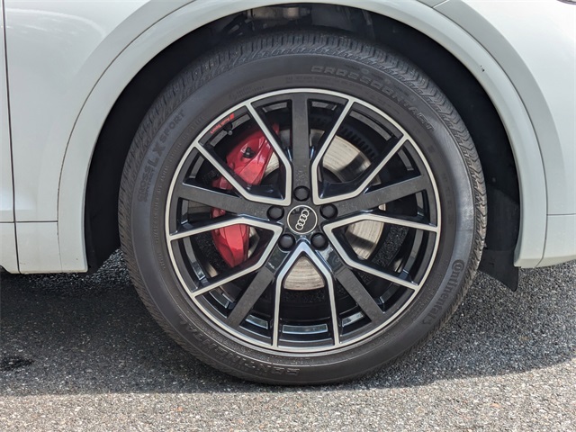 Vehicle image 13 of 33