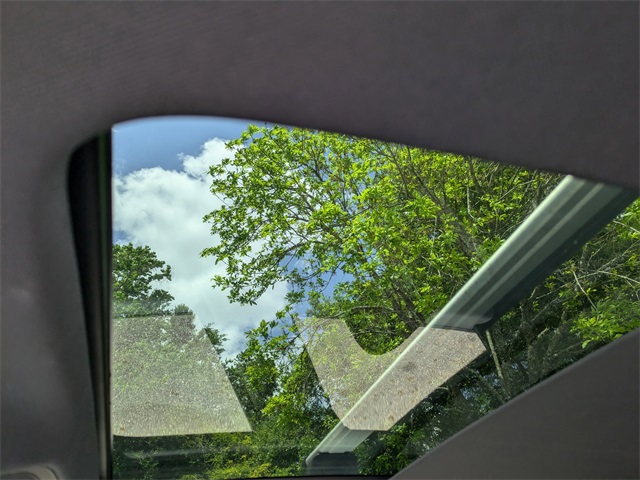 Vehicle image 15 of 33