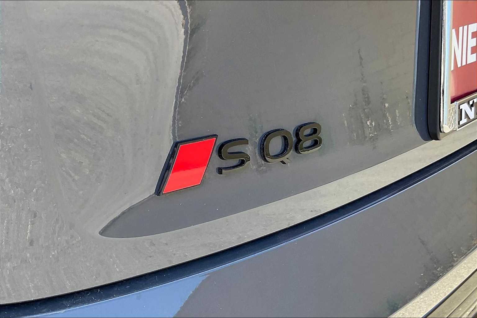Vehicle image 8 of 30