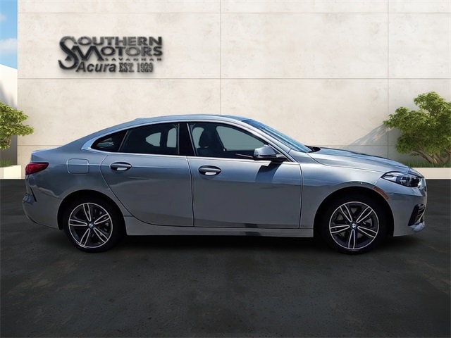 Vehicle image 12 of 36