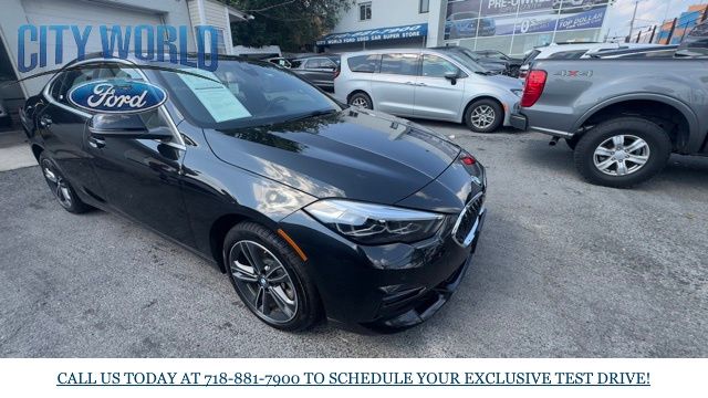 Vehicle image 3 of 21