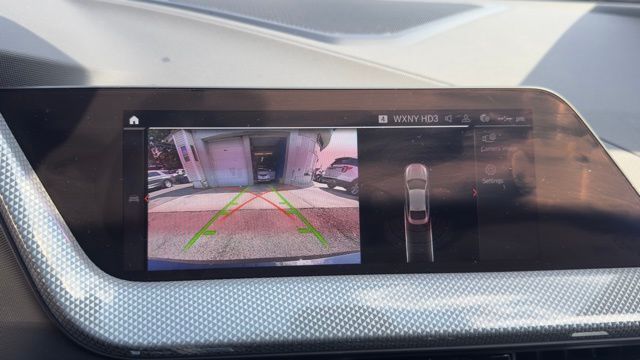 Vehicle image 14 of 21