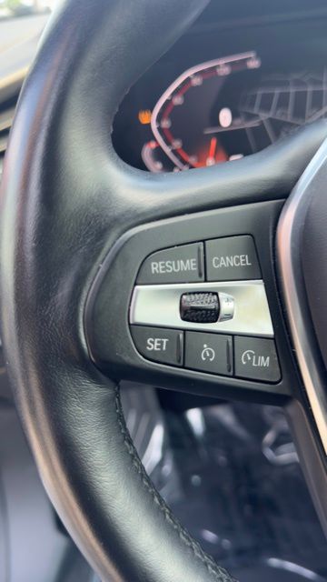 Vehicle image 20 of 21