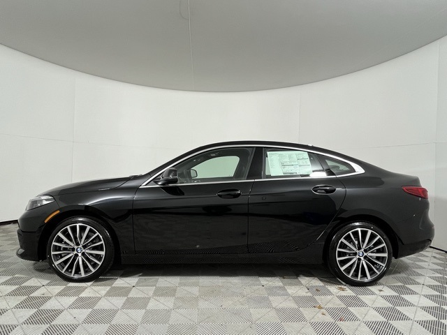 Vehicle image 4 of 27
